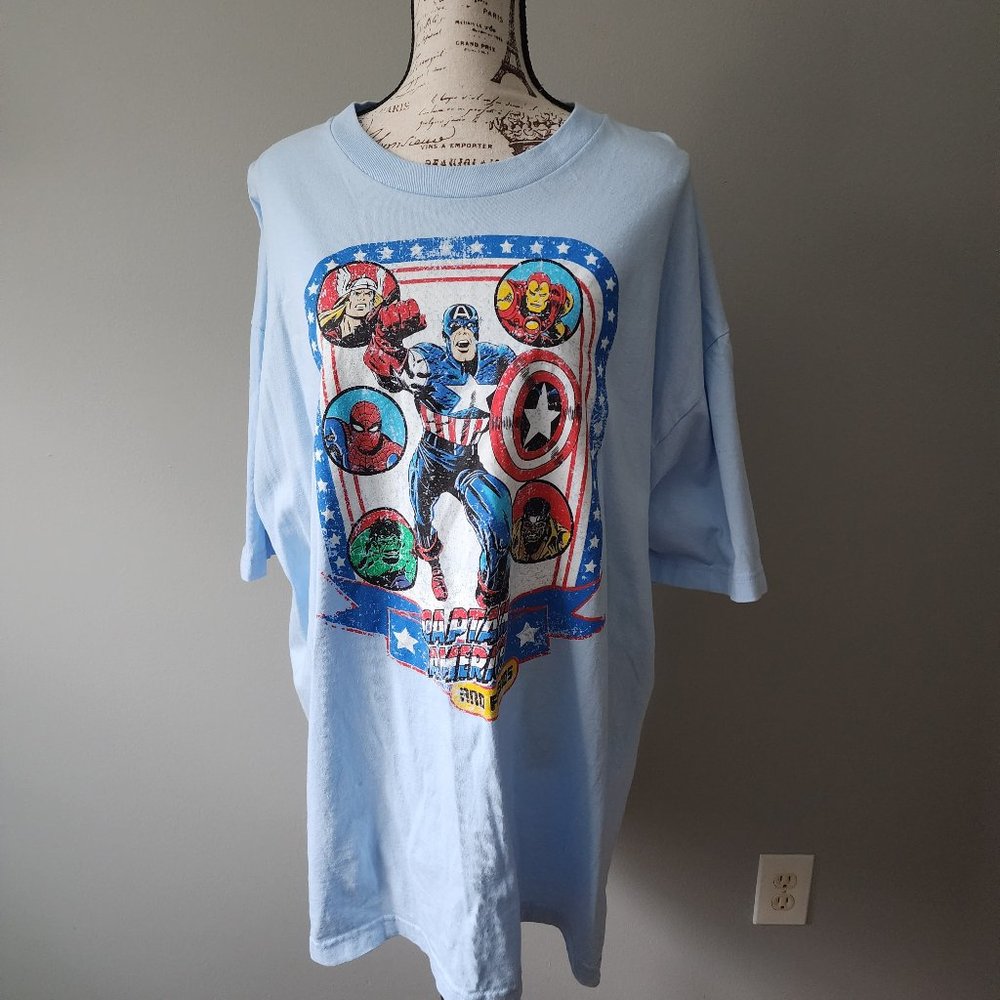 ☆ EUC Marvel Comics, Captain America and Friends, Men's, T-Shirt ☆